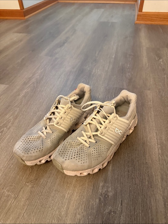 On Running Shoes - On Running Running Women's Cloudswift grey and white